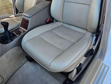 2000-Mercedes-Benz-C-Class-C-180-Classic_18