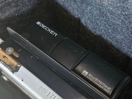 2000-Mercedes-Benz-C-Class-C-180-Classic_25