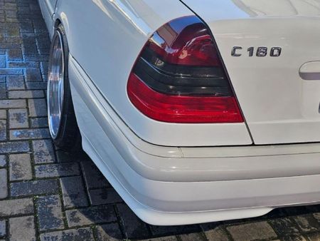2000-Mercedes-Benz-C-Class-C-180-Classic_3