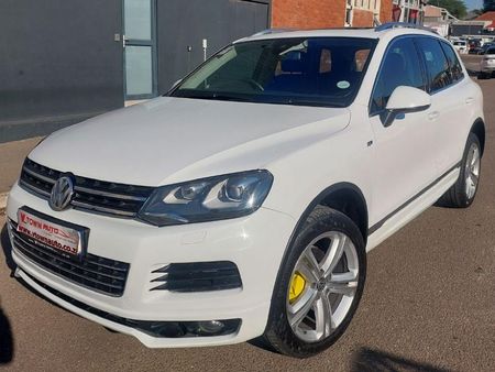2014-Volkswagen-Touareg-30-V6-TDI-Auto-Bluemotion-180kW_1