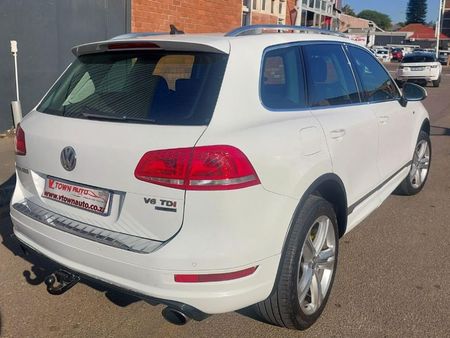 2014-Volkswagen-Touareg-30-V6-TDI-Auto-Bluemotion-180kW_5