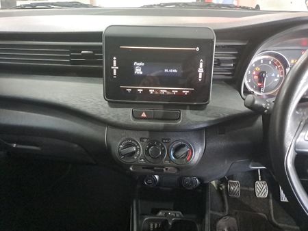 2023-Toyota-Rumion-15-SX_13