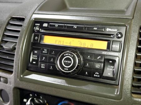 2009-Nissan-Navara-40-V6-4x4-Double-Cab_13