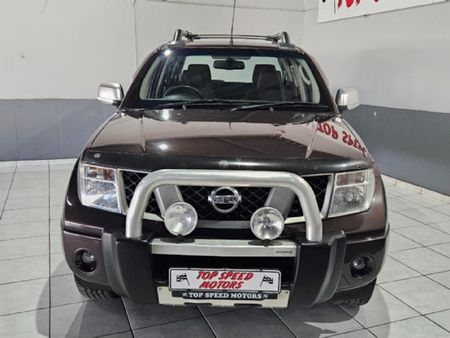 2009-Nissan-Navara-40-V6-4x4-Double-Cab_2