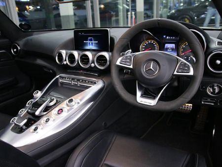 2018-Mercedes-AMG-GT-C-40-V8-Roadster_11