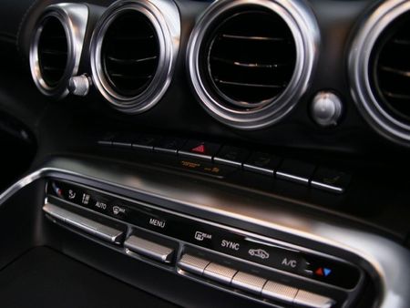 2018-Mercedes-AMG-GT-C-40-V8-Roadster_18