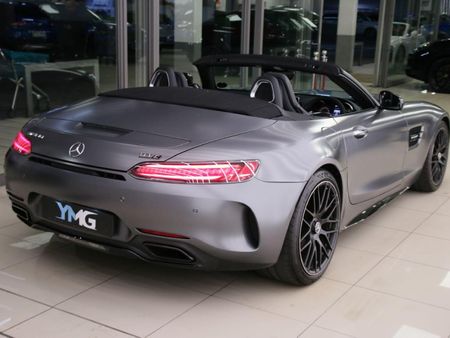 2018-Mercedes-AMG-GT-C-40-V8-Roadster_2