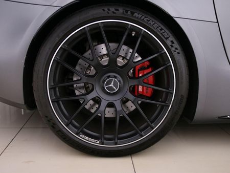 2018-Mercedes-AMG-GT-C-40-V8-Roadster_7