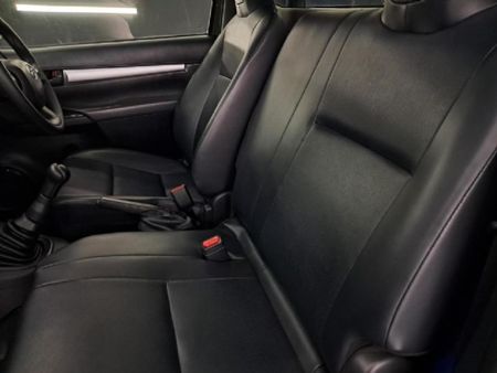 2023-Toyota-Hilux-24-GD-6-Raised-Body-Raider-Single-Cab_13