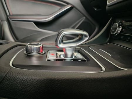 2017-Mercedes-AMG-CLA-45-AMG_15