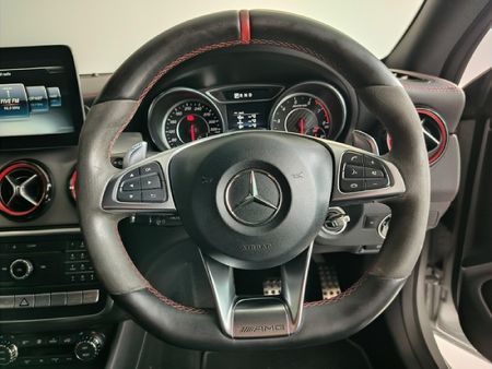 2017-Mercedes-AMG-CLA-45-AMG_16