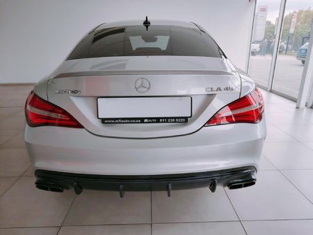 2017-Mercedes-AMG-CLA-45-AMG_3
