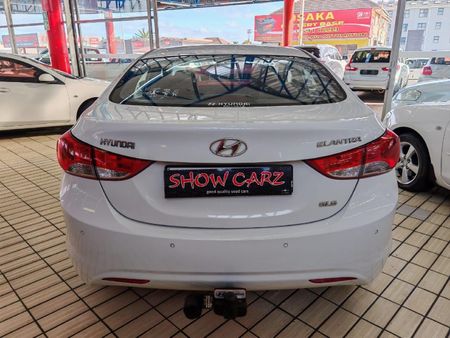 2012-Hyundai-Elantra-16-GLS-Premium_5