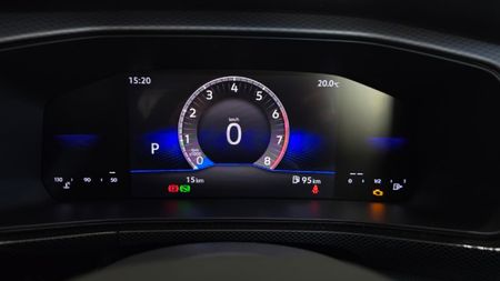 2026-Volkswagen-T-Cross-10-TSI-Life-Auto_15