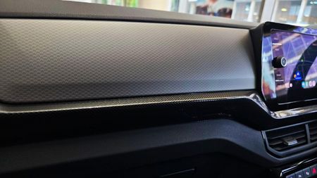 2026-Volkswagen-T-Cross-10-TSI-Life-Auto_20