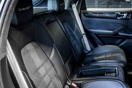 2022-Porsche-Cayenne-Turbo-GT-Coupe_9