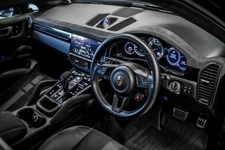 2022-Porsche-Cayenne-Turbo-GT-Coupe_12