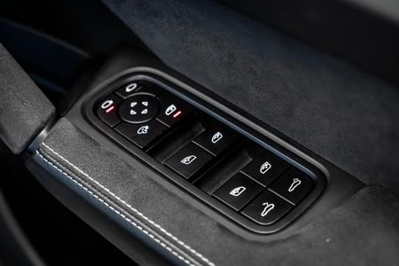 2022-Porsche-Cayenne-Turbo-GT-Coupe_13