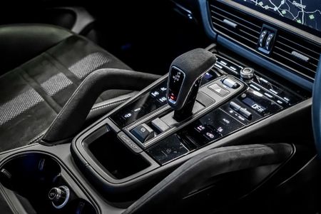 2022-Porsche-Cayenne-Turbo-GT-Coupe_15