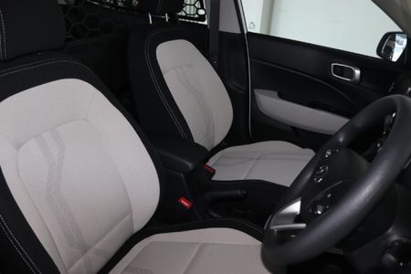 2025-Hyundai-Venue-12-Motion-Cargo-Panel-Van_11