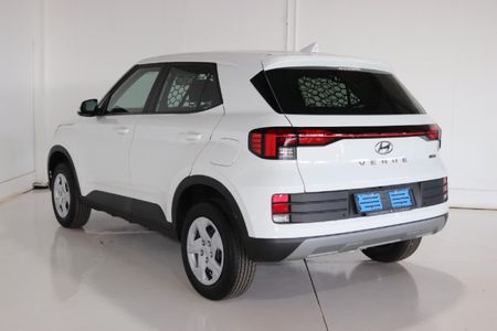 2025-Hyundai-Venue-12-Motion-Cargo-Panel-Van_5