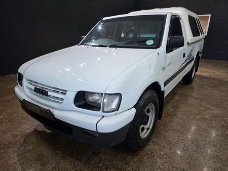 2002-Isuzu-KB-220-LWB-LE_1