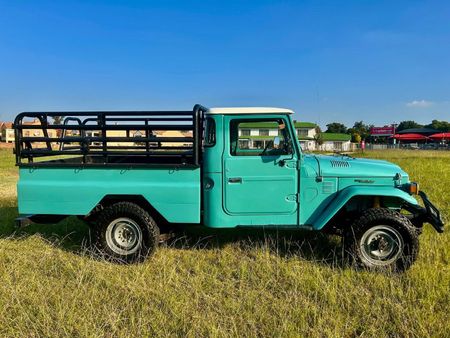 1983-Toyota-Land-Cruiser-J45-Land-Cruiser-FJ45_4