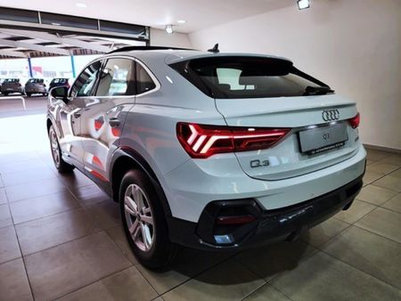 2024-Audi-Q3-Sportback-35-TFSI_10