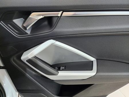 2024-Audi-Q3-Sportback-35-TFSI_15