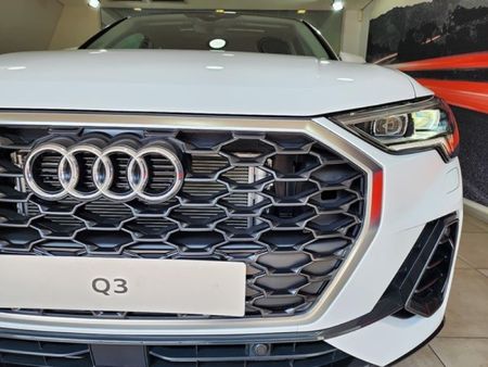 2024-Audi-Q3-Sportback-35-TFSI_5