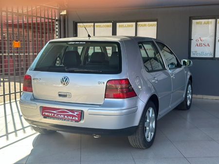 2004-Volkswagen-Golf-4-GTI-18T_3