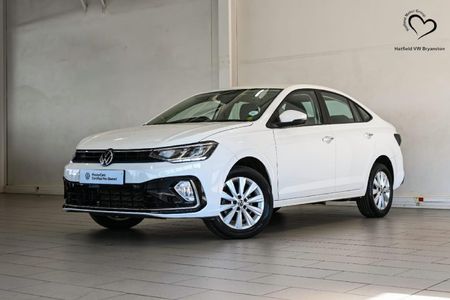 2024-Volkswagen-Polo-Sedan-10TSI-Life_0