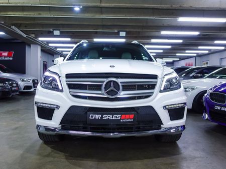 2015-Mercedes-Benz-GL-350-Bluetec_2