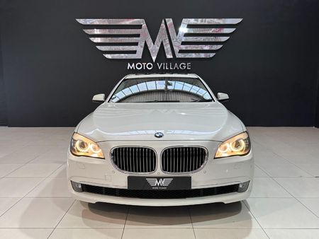 2010-BMW-7-Series-740i_1