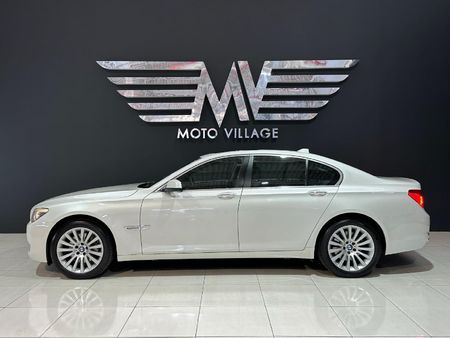 2010-BMW-7-Series-740i_3
