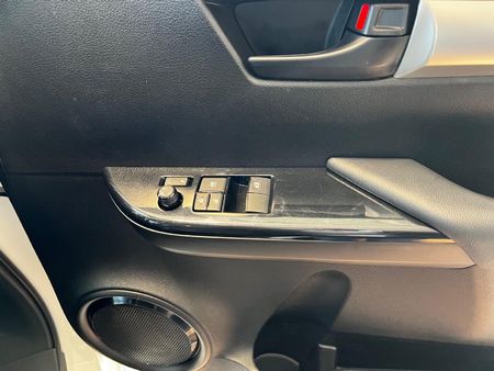 2026-Toyota-Hilux-24-GD-6-EC-6MT_9