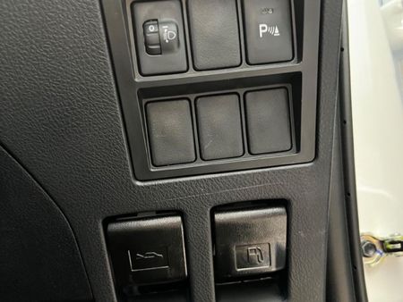 2026-Toyota-Hilux-24-GD-6-EC-6MT_10