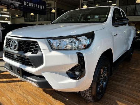 2026-Toyota-Hilux-24-GD-6-EC-6MT_2