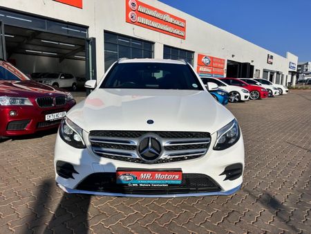 2015-Mercedes-Benz-GLC-300-AMG_1