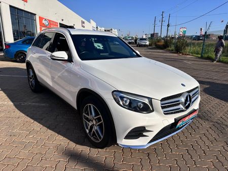 2015-Mercedes-Benz-GLC-300-AMG_2