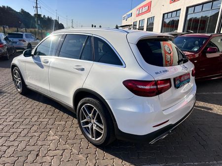 2015-Mercedes-Benz-GLC-300-AMG_4