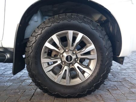 2019-Isuzu-D-Max-300-LX-4x4-Auto-Double-Cab_21