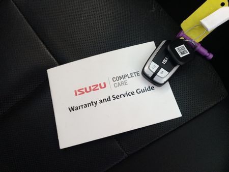 2019-Isuzu-D-Max-300-LX-4x4-Auto-Double-Cab_28
