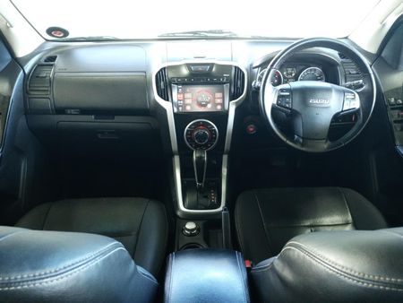 2019-Isuzu-D-Max-300-LX-4x4-Auto-Double-Cab_5