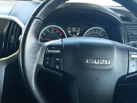 2019-Isuzu-D-Max-300-LX-4x4-Auto-Double-Cab_8