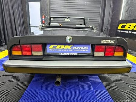 1984-Alfa-Romeo-Spider-2000-LHD_9