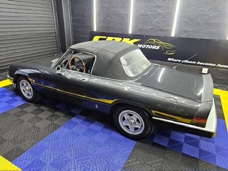 1984-Alfa-Romeo-Spider-2000-LHD_12