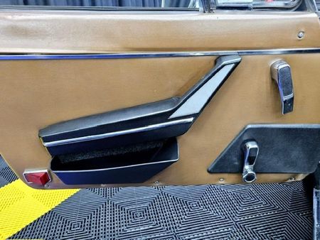 1984-Alfa-Romeo-Spider-2000-LHD_16