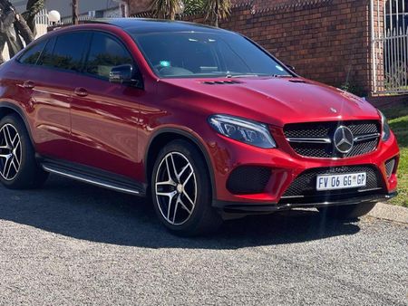2017-Mercedes-Benz-GLE-Coupe-350d-4Matic_0