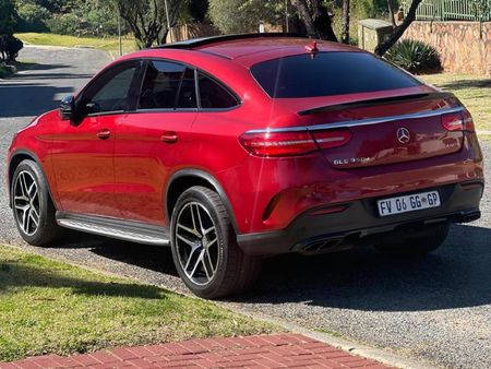 2017-Mercedes-Benz-GLE-Coupe-350d-4Matic_3